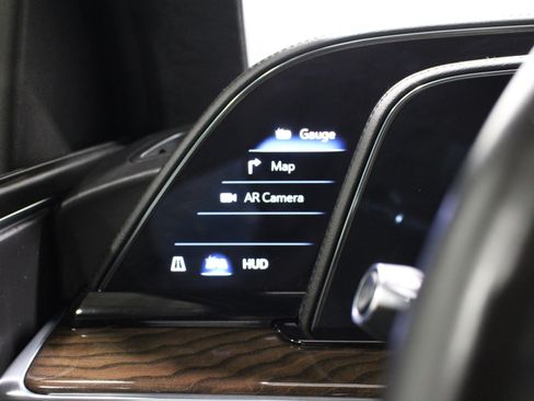 Used 2022 Cadillac Escalade ESV Sport Platinum AWD/4WD image 11