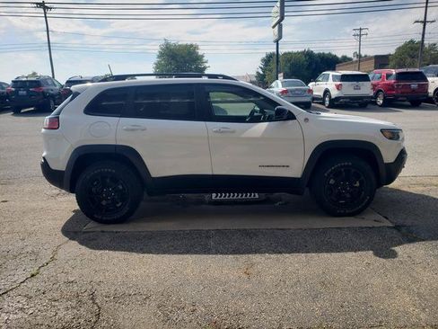 Used 2022 Jeep Cherokee Trailhawk w/ Premium Leather Package AWD/4WD image 8