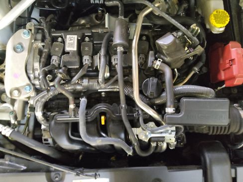 Used 2025 Nissan Sentra S FWD image 30