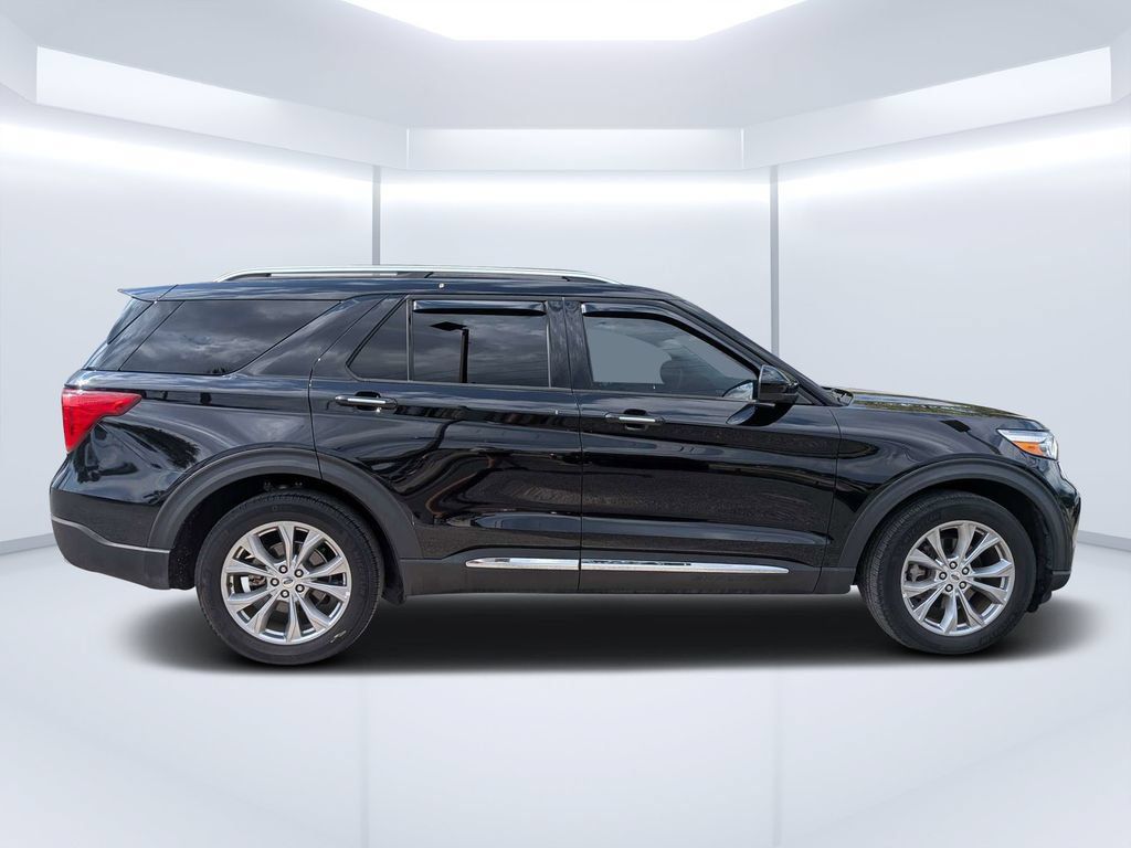 Used 2024 Ford Explorer Limited RWD image 2
