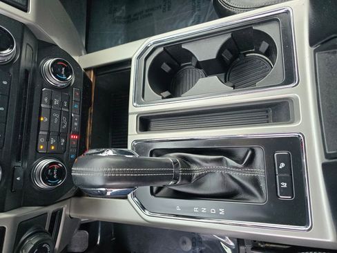 Used 2018 Ford F150 Lariat w/ Equipment Group 502A Luxury image 41