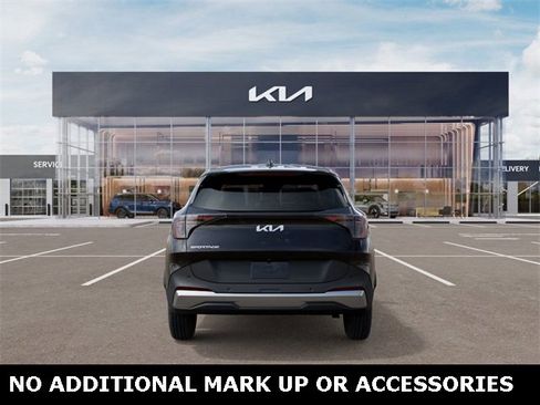 New 2026 Kia Sportage LX image 5