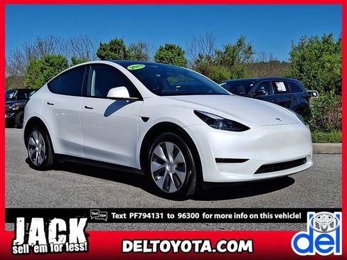 Used 2023 Tesla Model Y Long Range AWD/4WD image 1