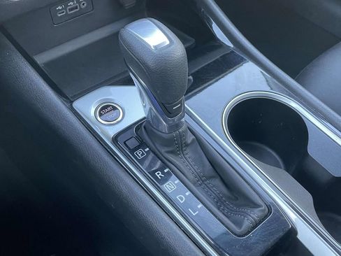 Used 2024 Nissan Altima 2.5 SV image 30