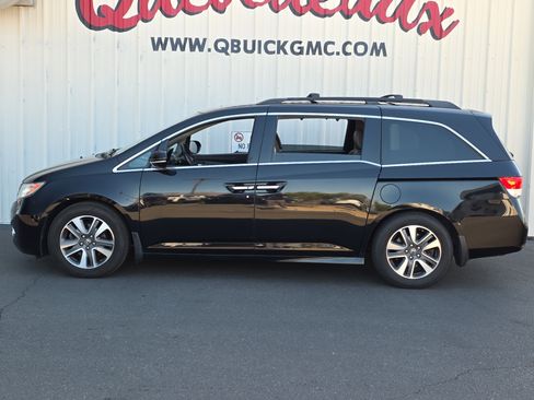 Used 2017 Honda Odyssey Touring Elite image 4
