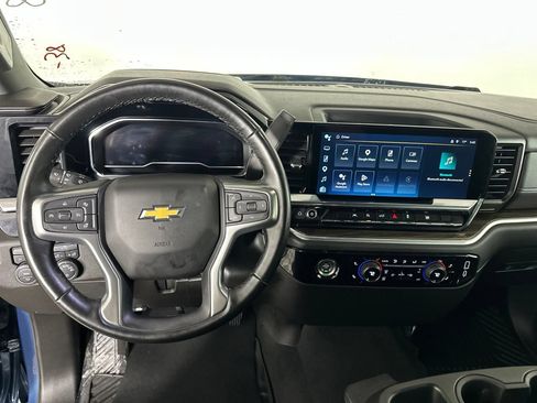 Used 2024 Chevrolet Silverado 1500 LT AWD/4WD image 15