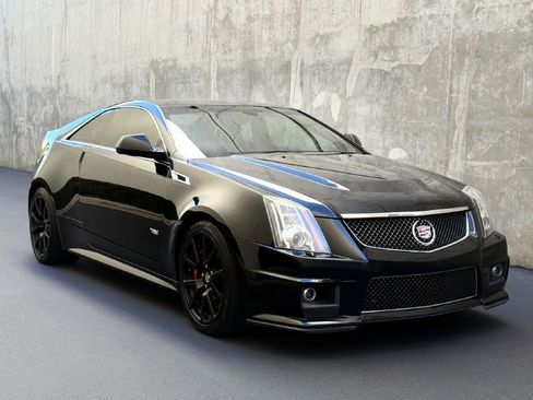 Used 2015 Cadillac CTS V image 7