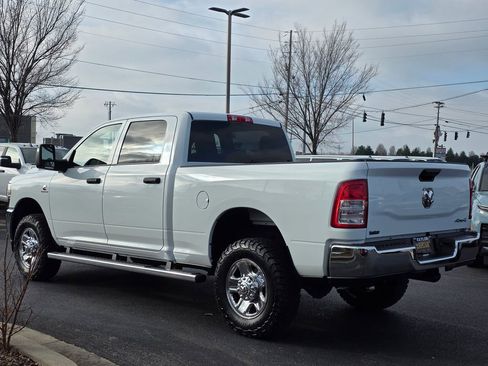 Used 2024 RAM 2500 Tradesman w/ Chrome Appearance Group image 8