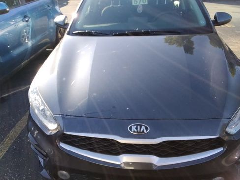 Used 2021 Kia Forte LXS FWD image 2