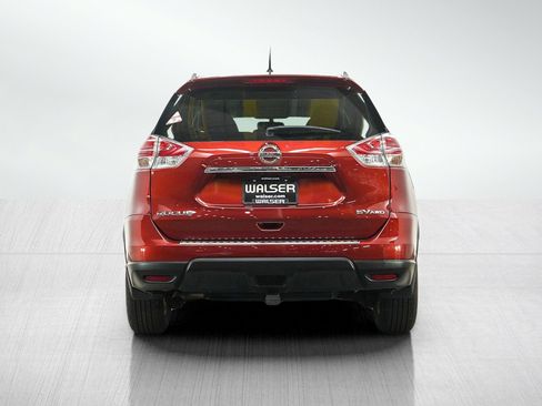 Used 2015 Nissan Rogue SV AWD/4WD image 4