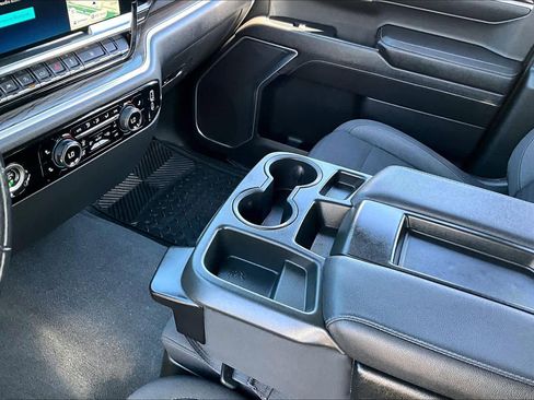 Used 2022 Chevrolet Silverado 1500 LT image 15