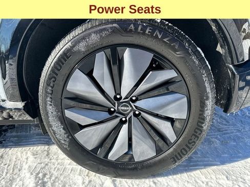 Used 2023 Nissan Ariya AWD image 12