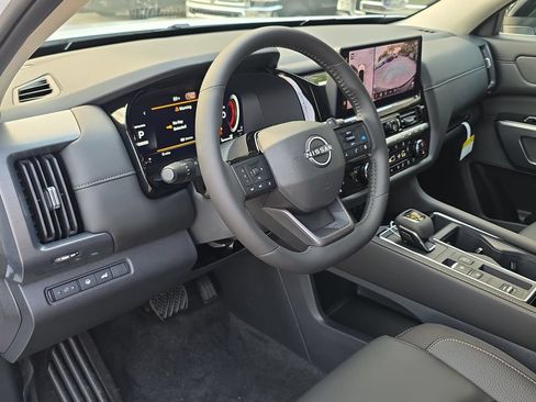 New 2026 Nissan Pathfinder SL FWD image 23