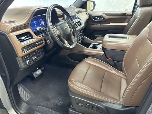 Certified 2022 Chevrolet Tahoe High Country w/ Premium Package image 12