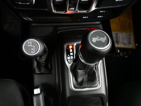 Used 2022 Jeep Wrangler Unlimited Sport image 27