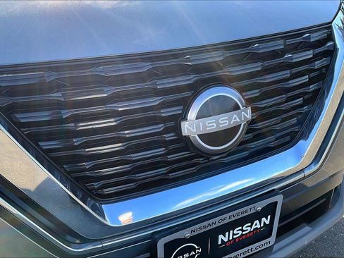 Used 2023 Nissan Rogue SV AWD/4WD image 33