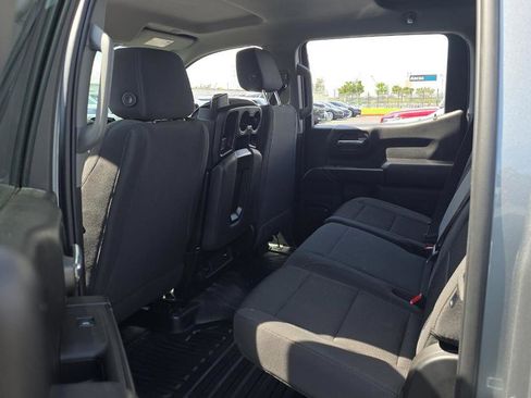 Used 2025 Chevrolet Silverado 1500 W/T image 12