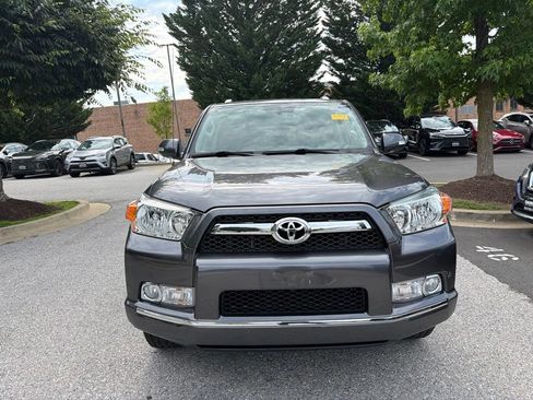 Used 2011 Toyota 4Runner Limited AWD/4WD image 4