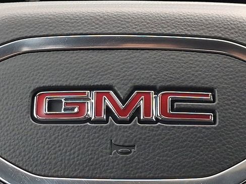 New 2026 GMC Sierra 1500 SLE image 22
