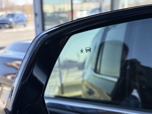 Used 2022 GMC Yukon Denali image 8