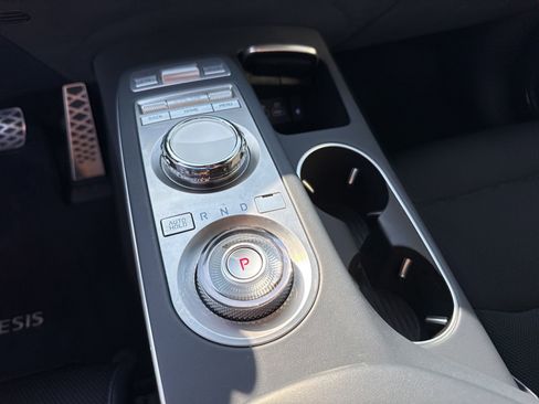 Used 2024 Genesis GV70 2.5T w/ Sport Prestige Package image 27