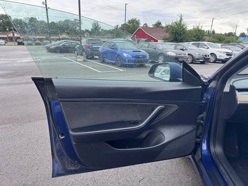 Used 2021 Tesla Model 3 Standard Range Plus RWD image 10