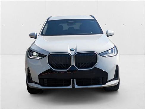 Used 2026 BMW X3 xDrive30 w/ Premium Package image 5