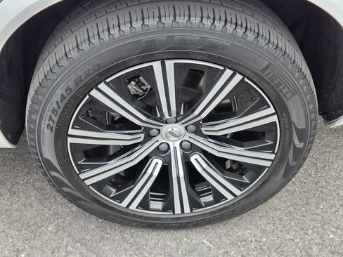Used 2023 Volvo XC90 B6 Plus AWD/4WD image 5