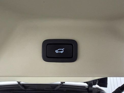 Used 2019 Land Rover Range Rover Supercharged image 16