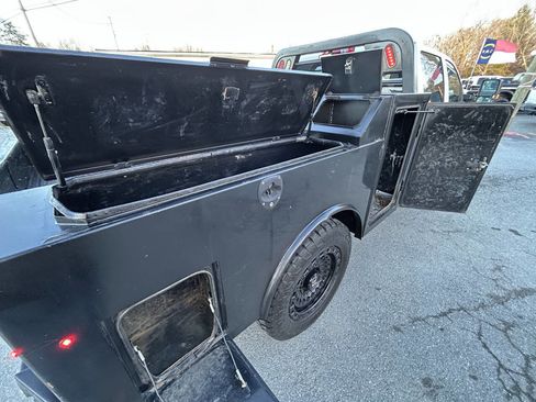 Used 2018 Chevrolet Silverado 3500 W/T w/ WT Convenience Package image 13