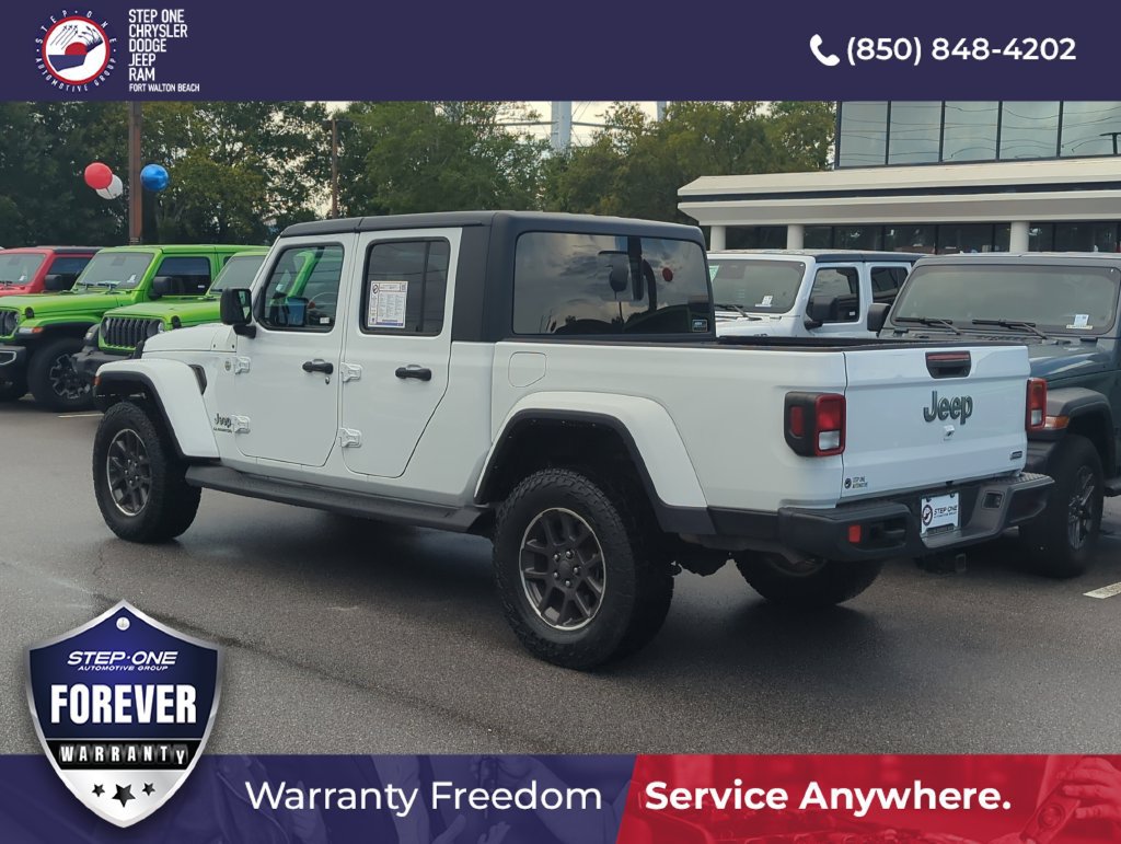 Used 2022 Jeep Gladiator Overland w/ Popular Equipment Package AWD/4WD image 4