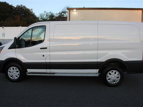 Used 2024 Ford Transit 250 250 w/ Exterior Upgrade Package image 5