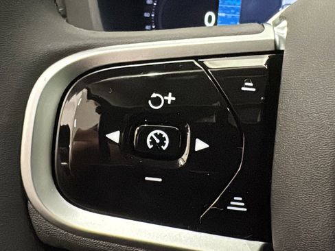New 2026 Volvo XC60 T8 Ultra w/ Climate Package AWD/4WD image 13