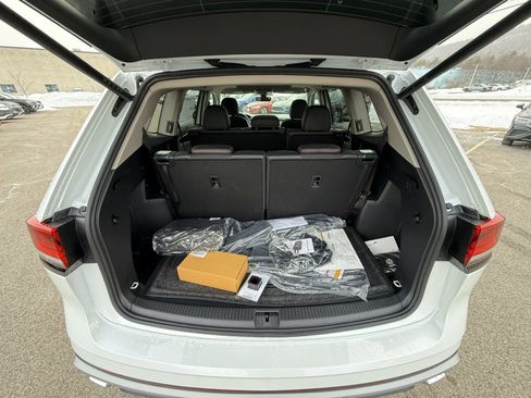 New 2026 Volkswagen Atlas Peak Edition image 23