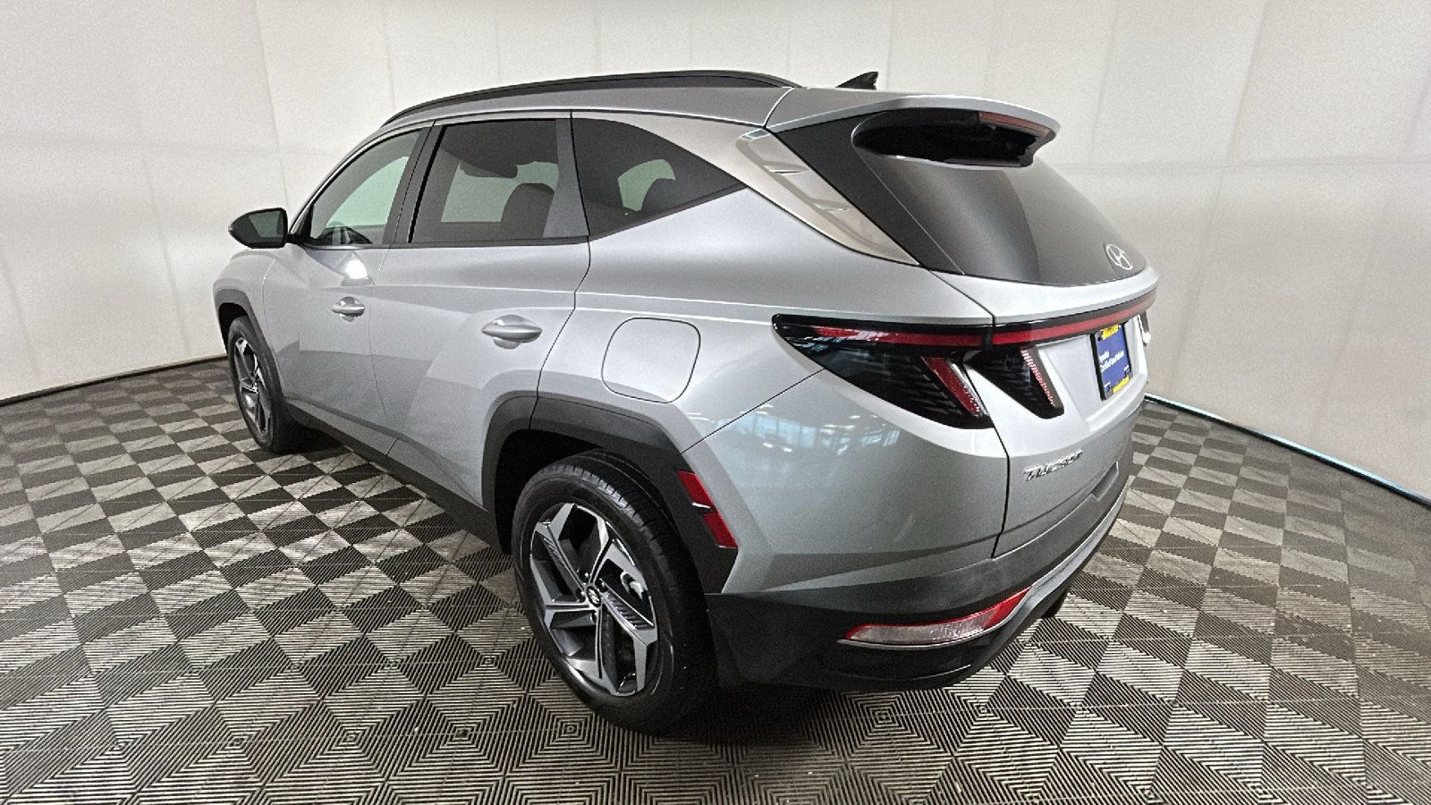 Certified 2022 Hyundai Tucson SEL w/ Cargo Package AWD/4WD image 5