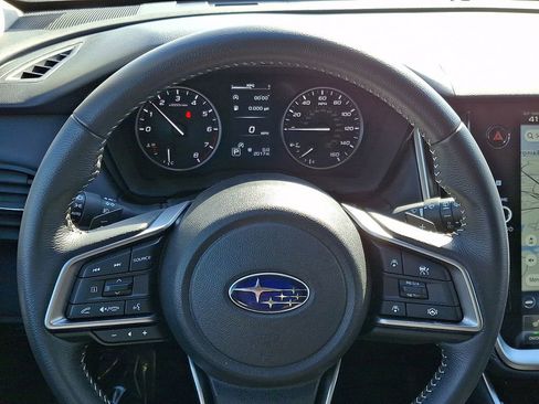 Used 2025 Subaru Outback Premium image 20