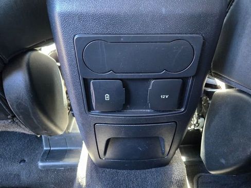 Used 2024 Ford Explorer XLT w/ Equipment Group 202A image 13