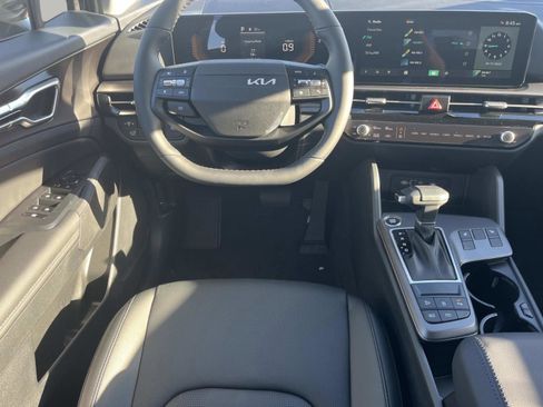 New 2026 Kia Sportage EX image 12