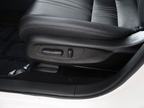 Used 2023 Honda HR-V EX-L image 31