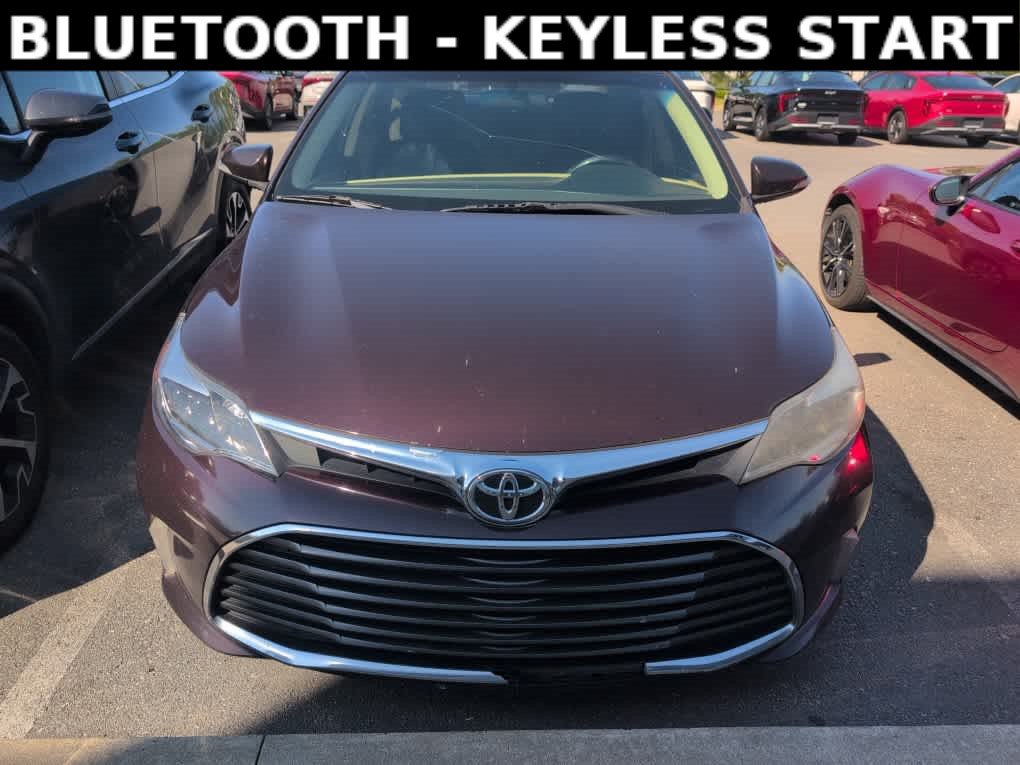 Used 2016 Toyota Avalon XLE FWD image 2