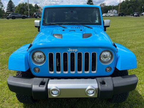 Used 2017 Jeep Wrangler Unlimited Sahara w/ Quick Order Package 24E Chief AWD/4WD image 8
