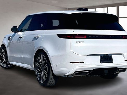 New 2026 Land Rover Range Rover Sport Dynamic SE image 3