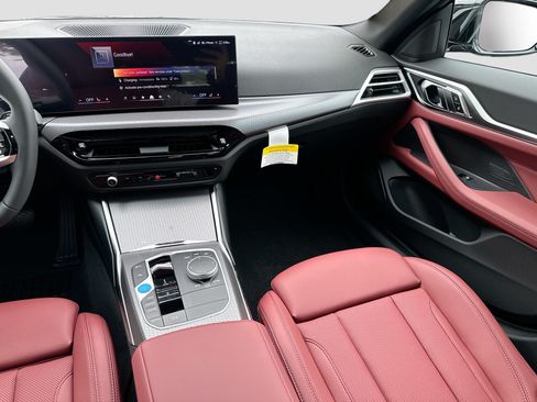 Certified 2025 BMW i4 eDrive40 RWD image 18