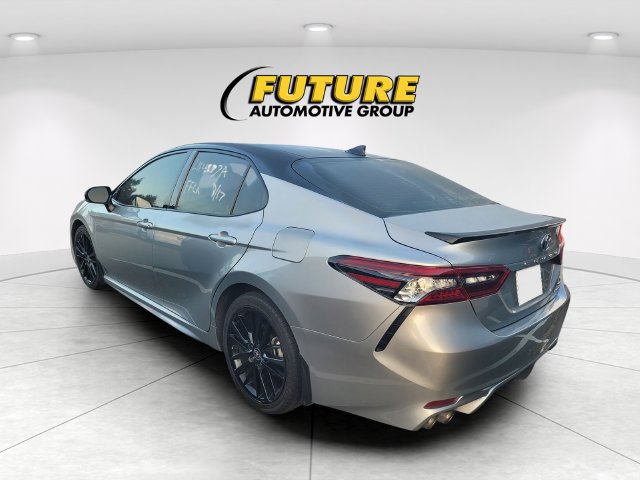 Used 2022 Toyota Camry XSE FWD image 4