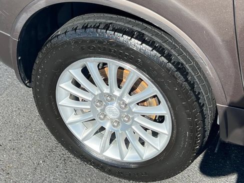 Used 2012 Buick Enclave Leather FWD image 6
