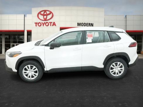 New 2026 Toyota Corolla Cross L image 9