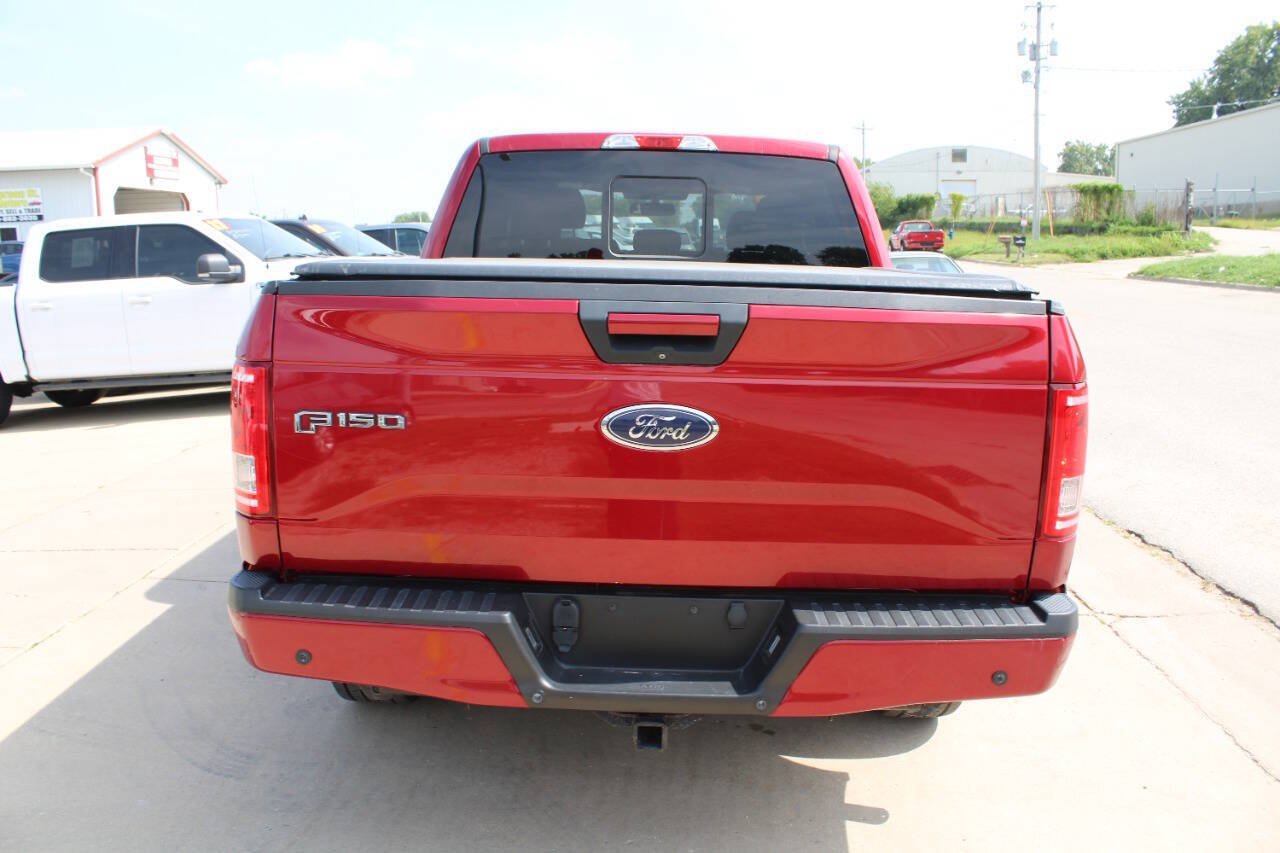 Used 2016 Ford F150 XLT w/ Equipment Group 302A Luxury AWD/4WD image 7