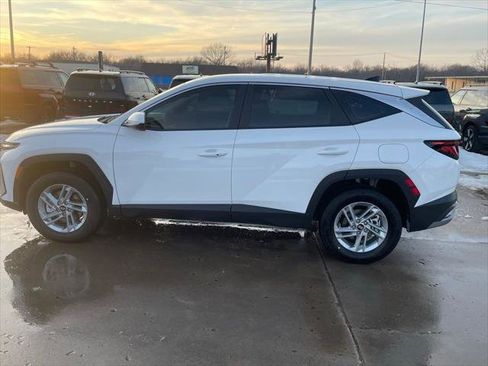 New 2026 Hyundai Tucson SE image 7