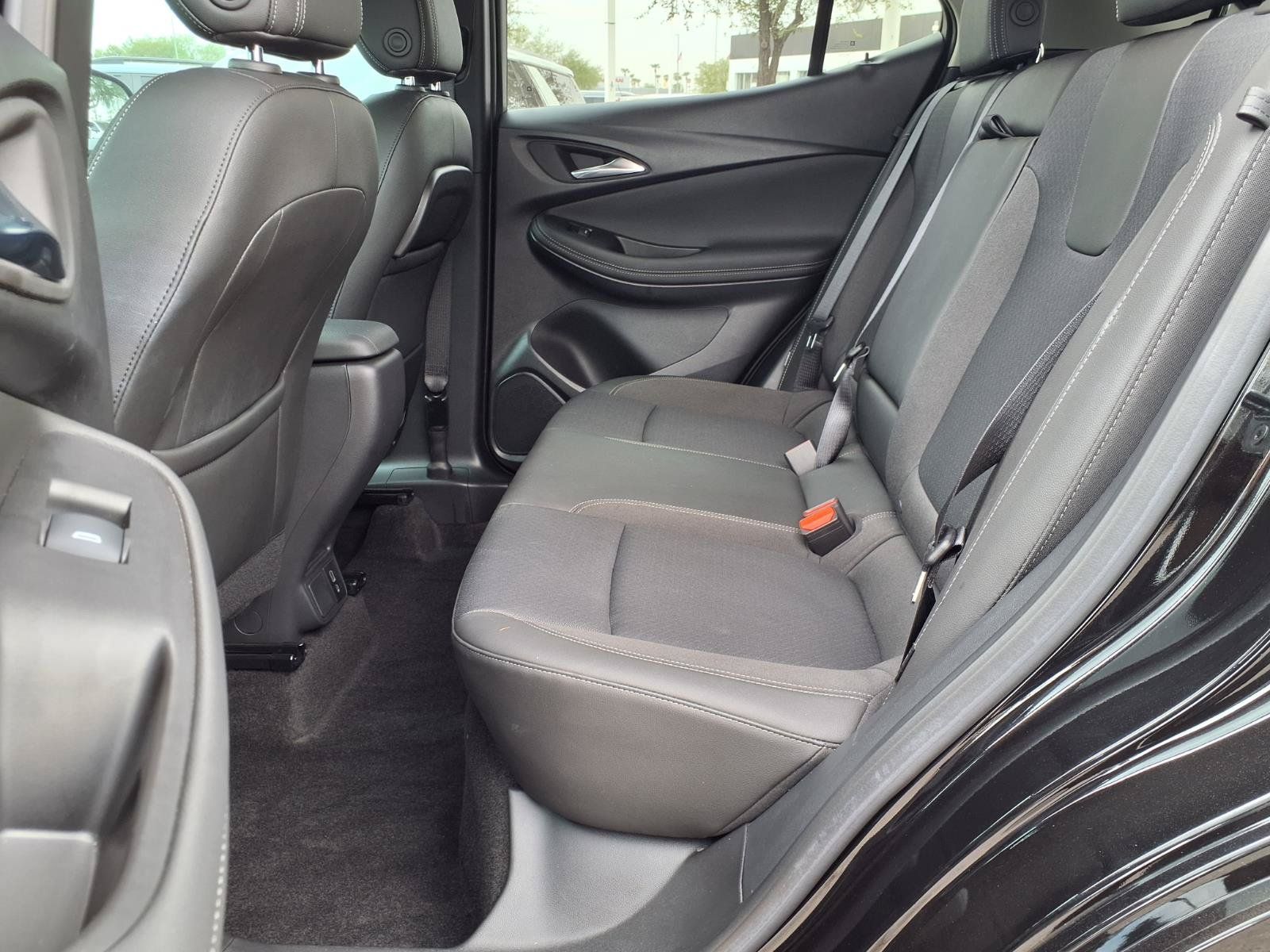 Used 2023 Buick Encore GX Select w/ Sport Touring Package FWD image 15