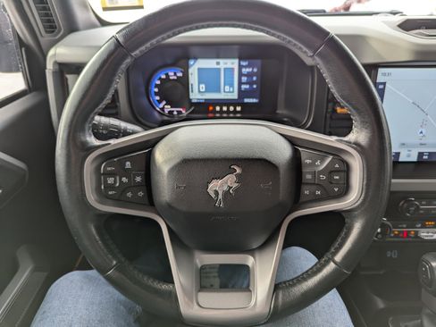 Used 2021 Ford Bronco Badlands image 22